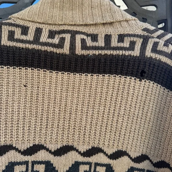 Pendleton Lebowski Cardigan - Picture 4 of 13